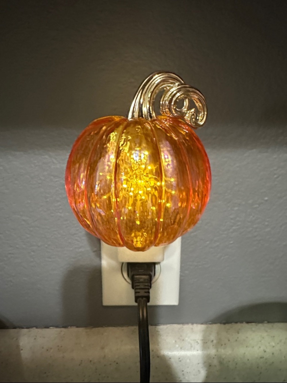 Bath and Body Works Pumpkin Wallflower Night Light - Iridescent Orange